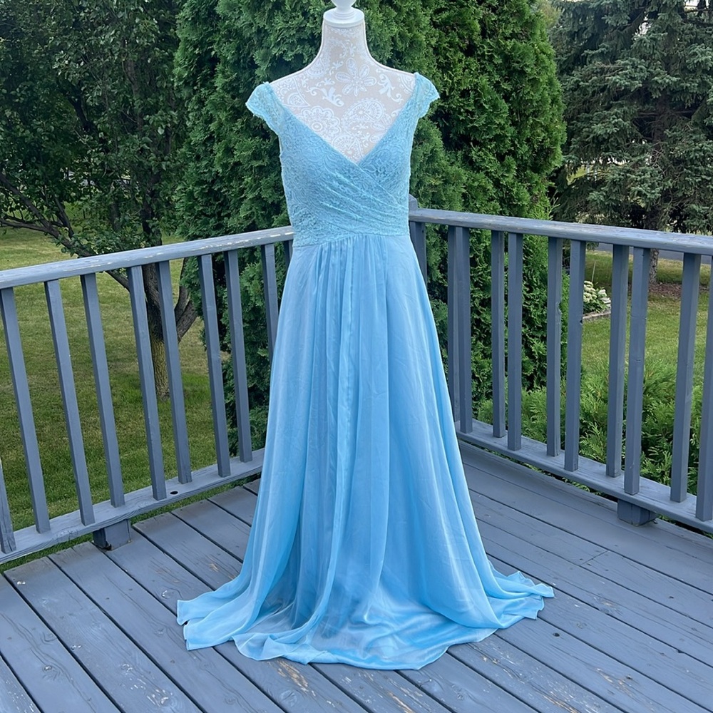 Elegant Blue Lace Evening Gown Sz 12